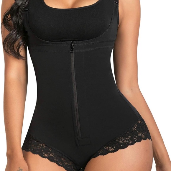NWT Shapewear Bodysuit with Zipper - Picture 1 of 7